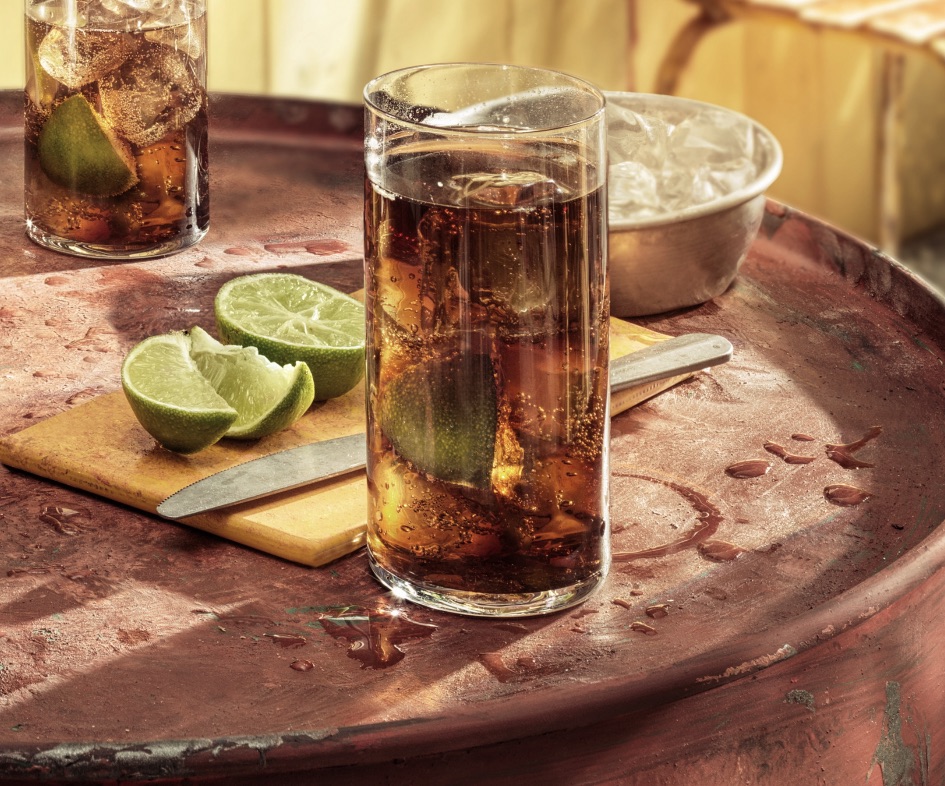 RUM&COLA Cocktail: Recipe and Ingredients